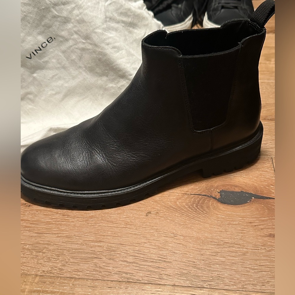 Vince leather Chelsea boots size 12 - Picture 3 of 5